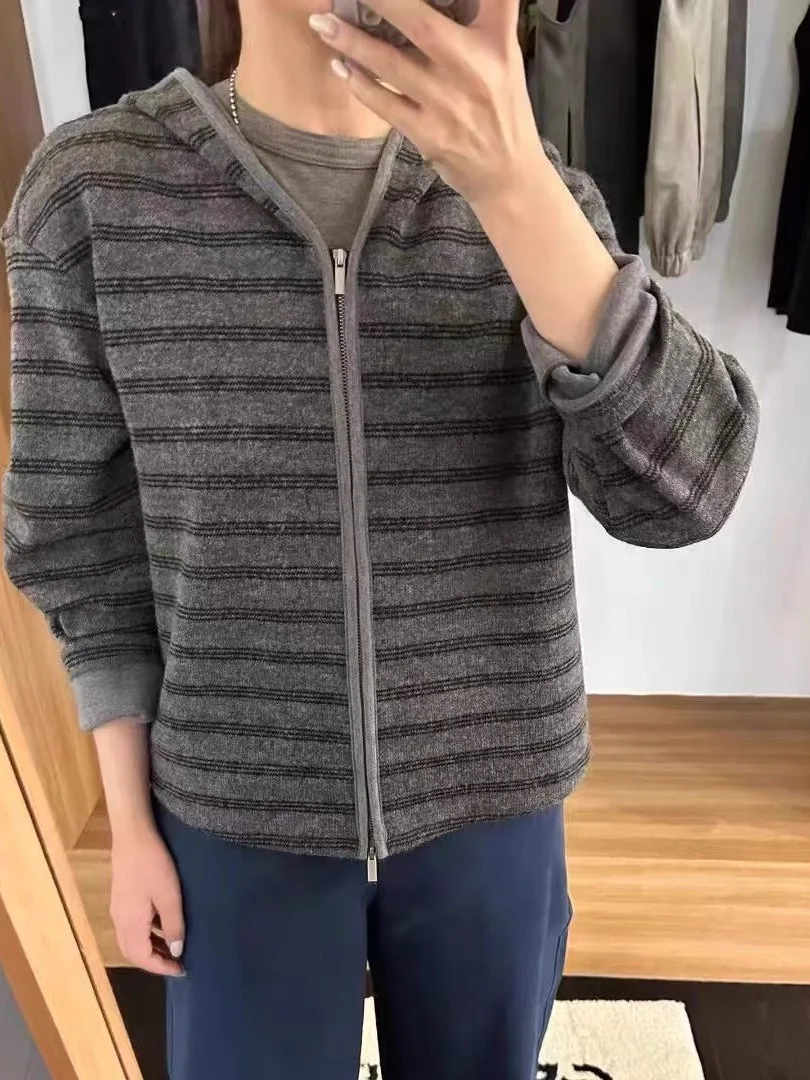

Повседневная свободная куртка с капюшоном на молнии, в полоску, стройнящая фигуру, осенняя верхняя одежда для женщин, коллекция Осень 2025