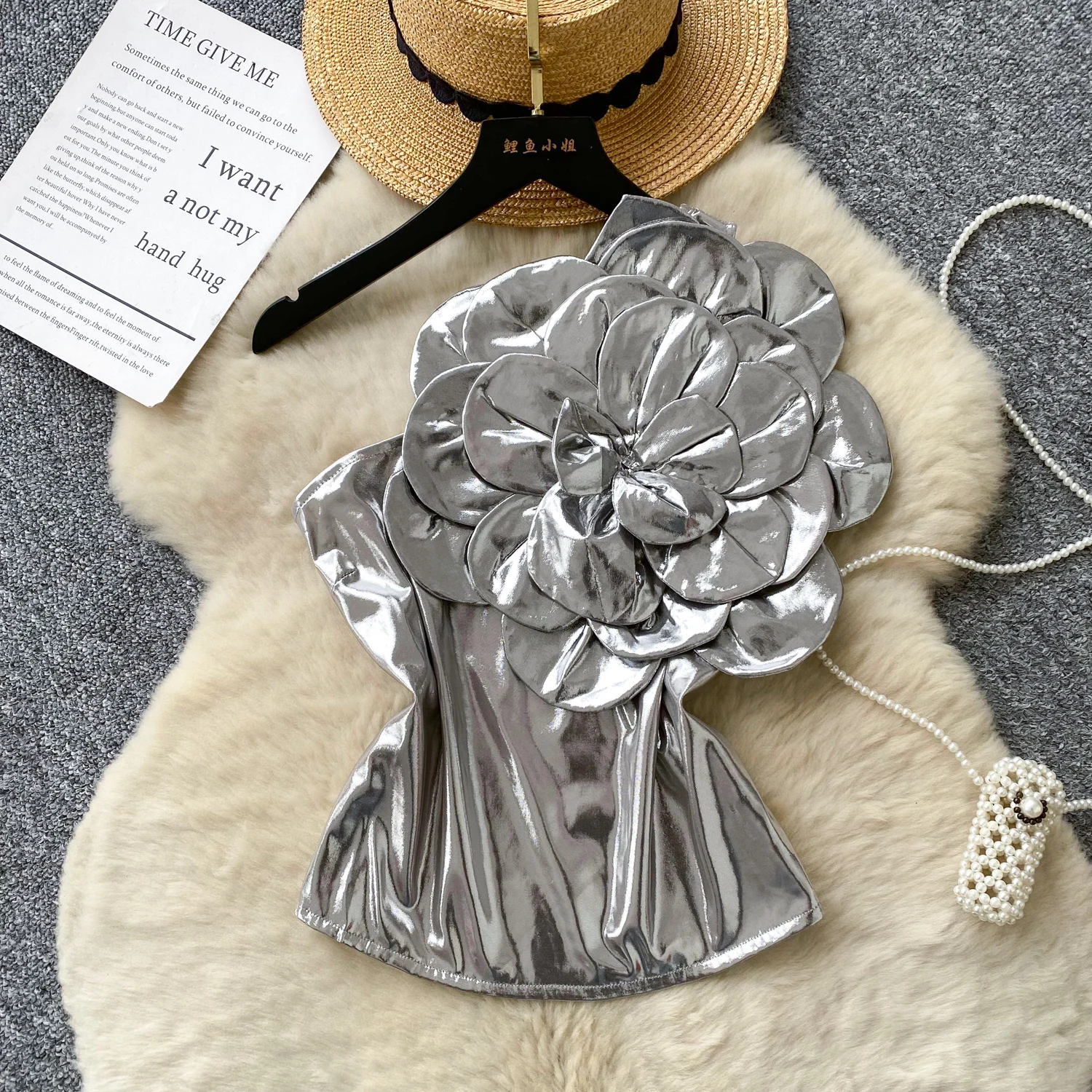 

Сексуальный базовый шикарный тонкий топ с диагональным воротником и цветочным принтом, корейский модный укороченный топ Y2k, женская одежда