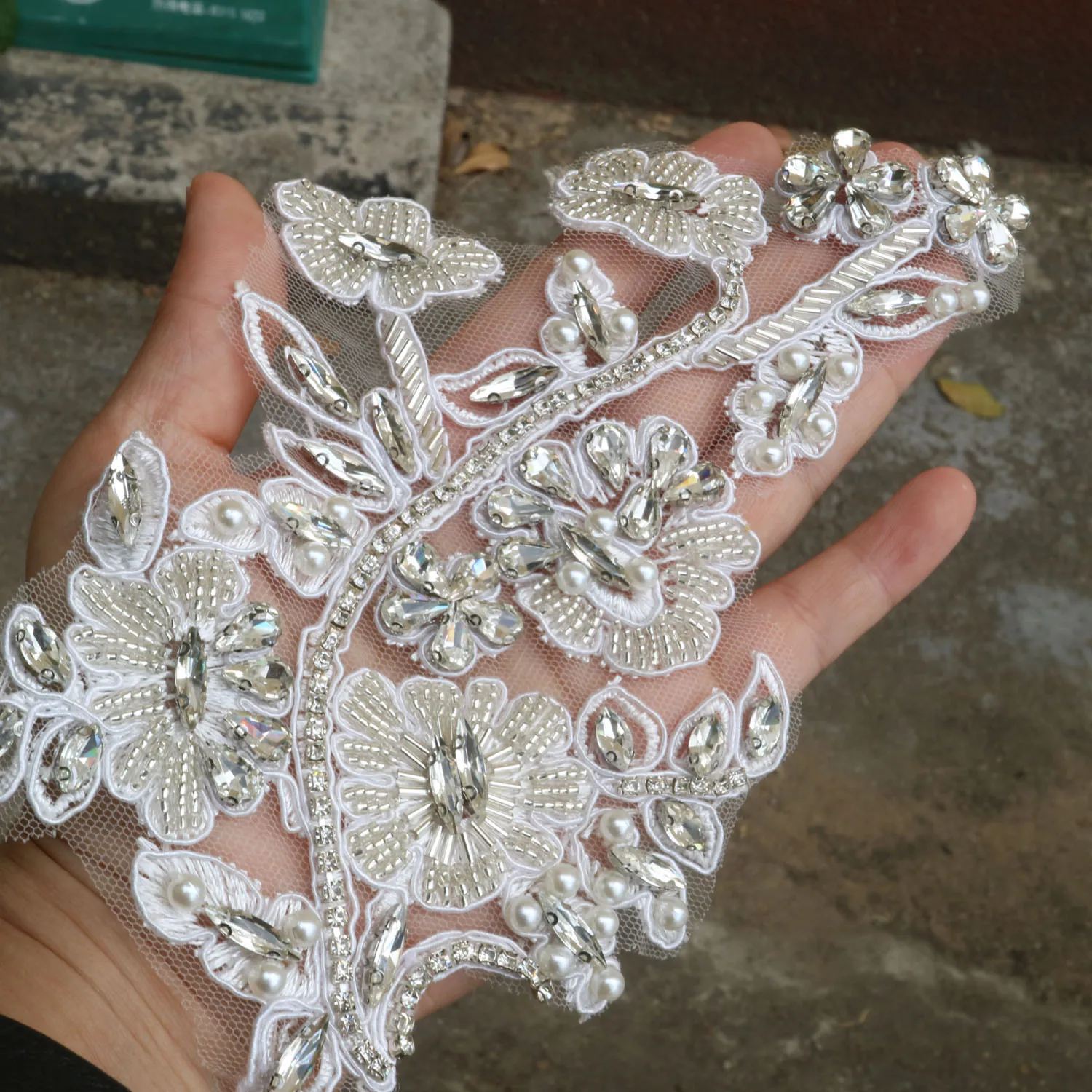 2 Stück/Paar Luxuriöse Glas-Strass-Perlen-Applikationen für Kleidung, DIY-Applikationen zum Aufnähen, Blumenapplikationen für Hochzeitskleider, Stickerei – Detail 23