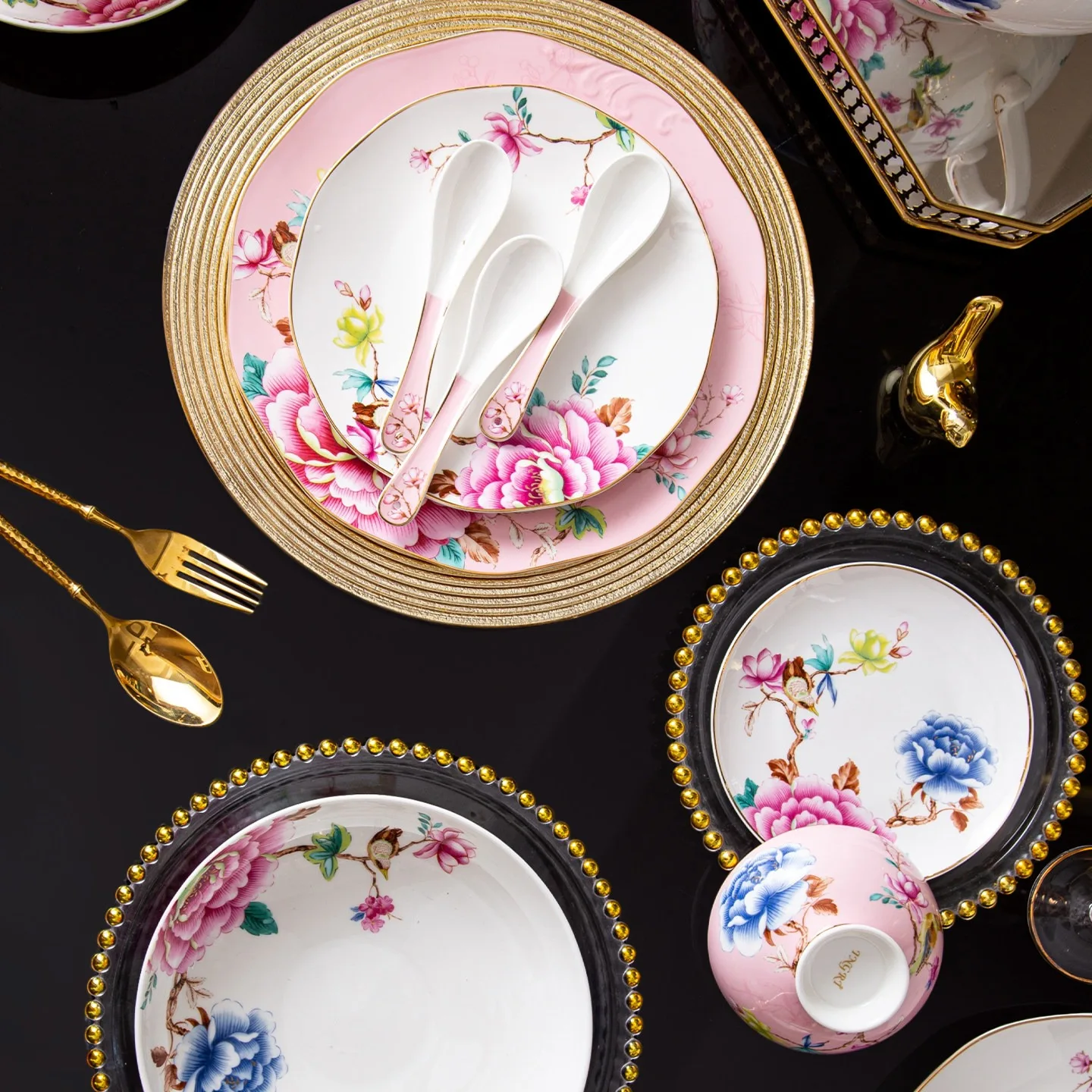 Golden Stroke Dinner Plates American Countryside Flowers Bird Ceramic Plate Painting Afternoon Tea Bone China Tableware