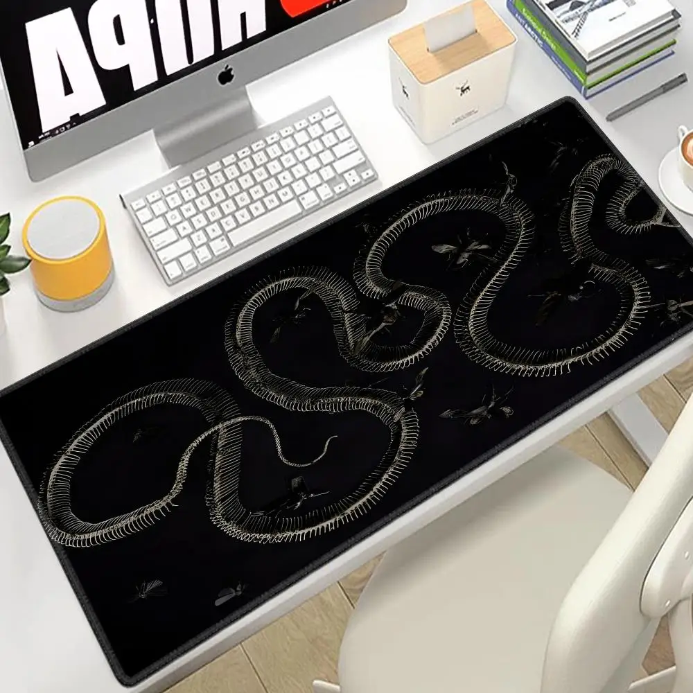 Mouse Pad Gamer Cool Snake Skull Aesthetic Art XL New HD Mousepad XXL Mouse Mat Natural Rubber Desktop Mouse Pad HYBXAXC