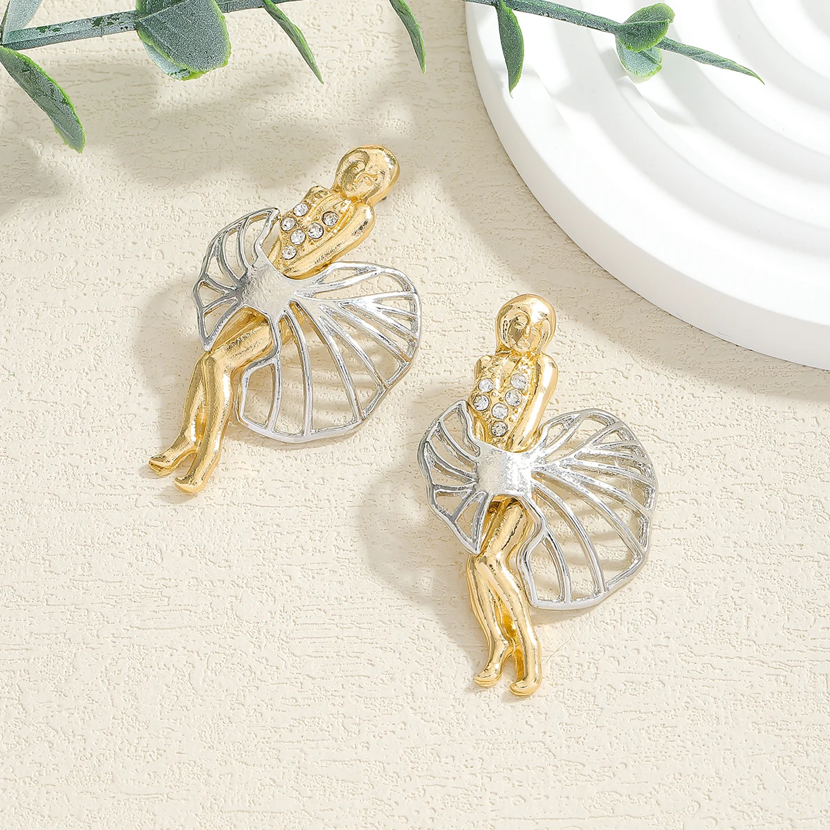 سبائك ذهبية مارلين مونرو وأقراط للنساء رائعة بلينغ الزركون بيان مجوهرات الزفاف العروس مأدبة الملحقات #2