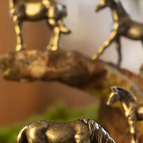 العتيقة النحاس الصلبة ذيل طويل الحصان التماثيل المنمنمات فنغ شوي الحلي النحاس زودياك الحيوان سطح المكتب الصغير الديكور الحرف