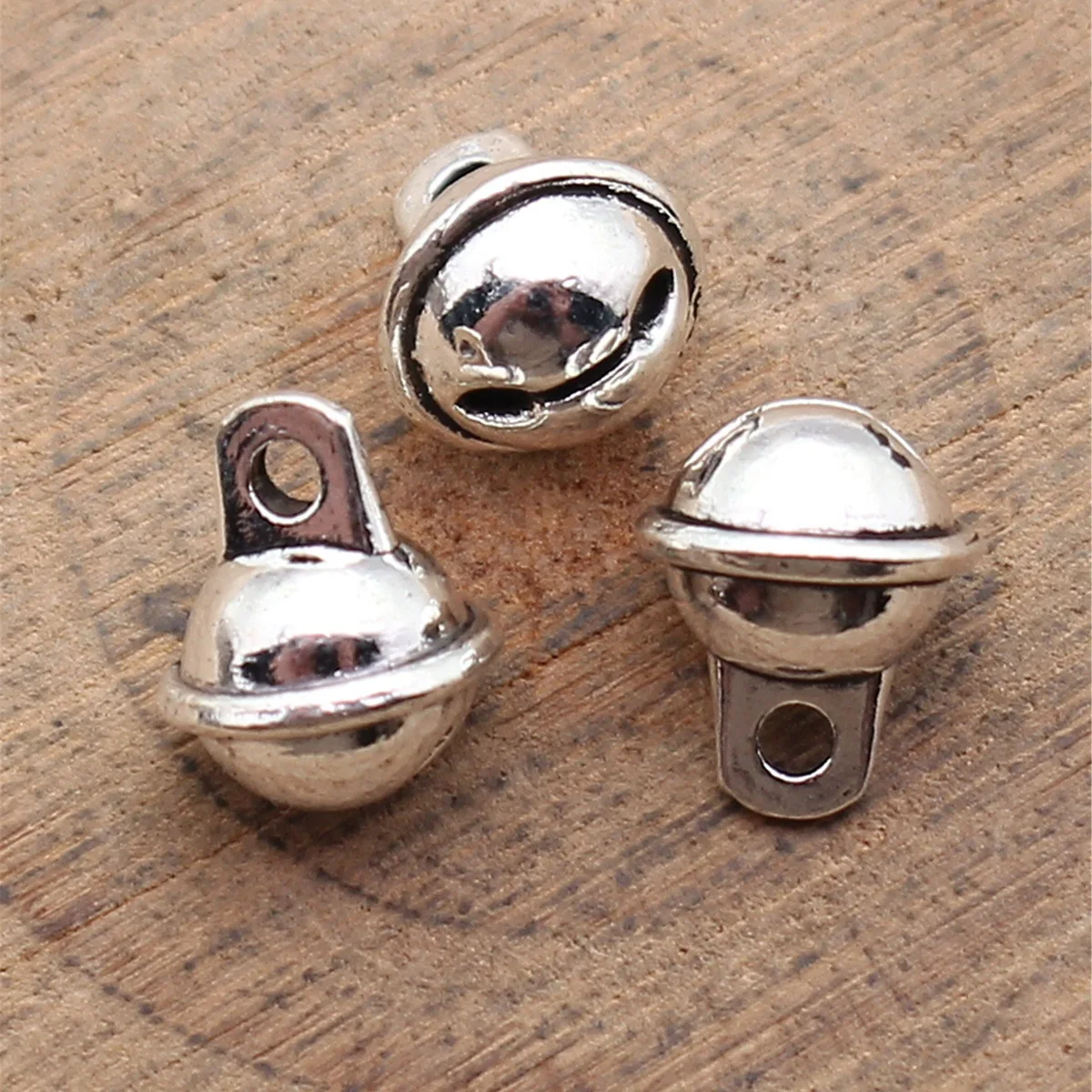 

40pcs 9.3x7.8x7.8mm(0.37x0.31x0.31inch) Antique Silver Color Bell Shaped Charms Pendants DIY Jewelry Making Accessories