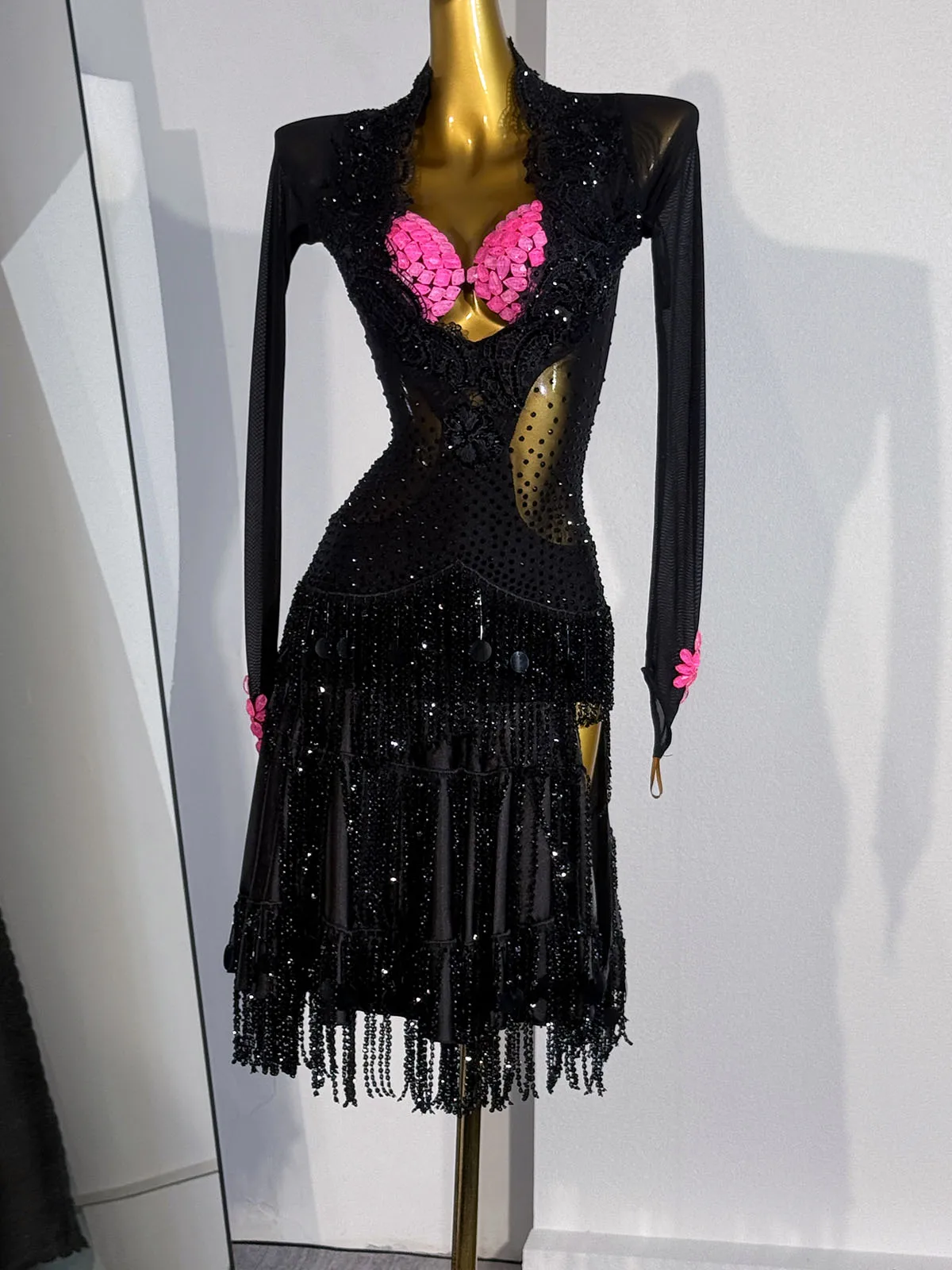 Handmade Latin Show… - image