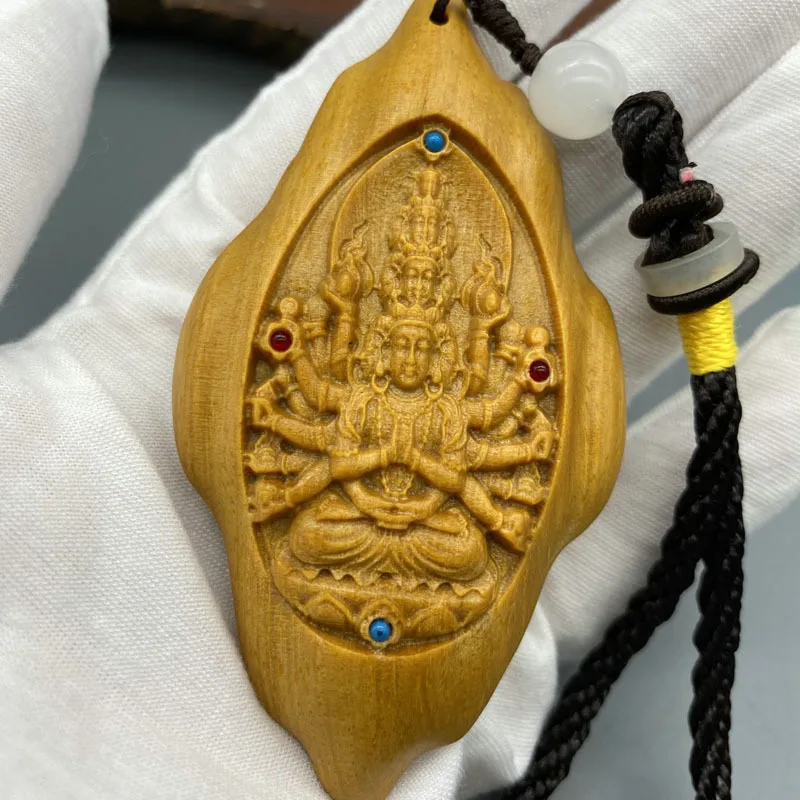 Imitation Old Sandalwood Thousand‑Hand Guanyin Pendant Creative Wood Carved Inlaid Home Decor Business Hanging Ornament Gift