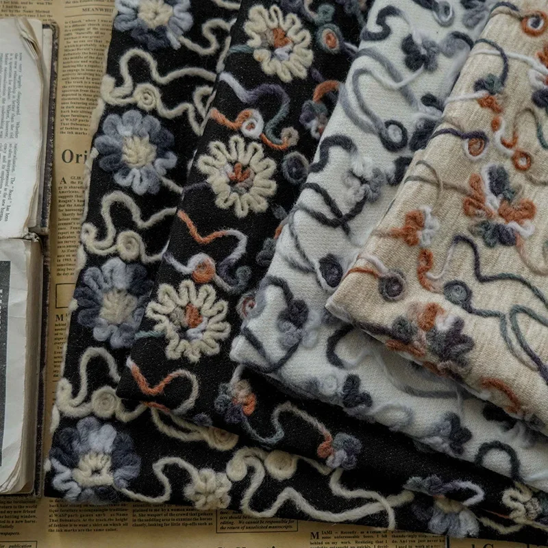 

Трикотажная жаккардовая ткань, осень-зима, плотная женская одежда с маленьким цветком, модный дизайн, шитье своими руками, оптовая продажа, ткань на метр