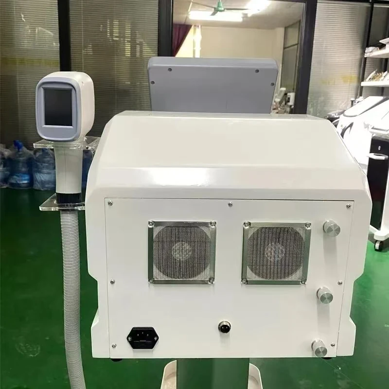 808nm Diode Laser Ontharing Machine 3500W Epilatie Apparatuur Drie Golflengten Ijs Titanium Apparaat Professionele Voor Salon