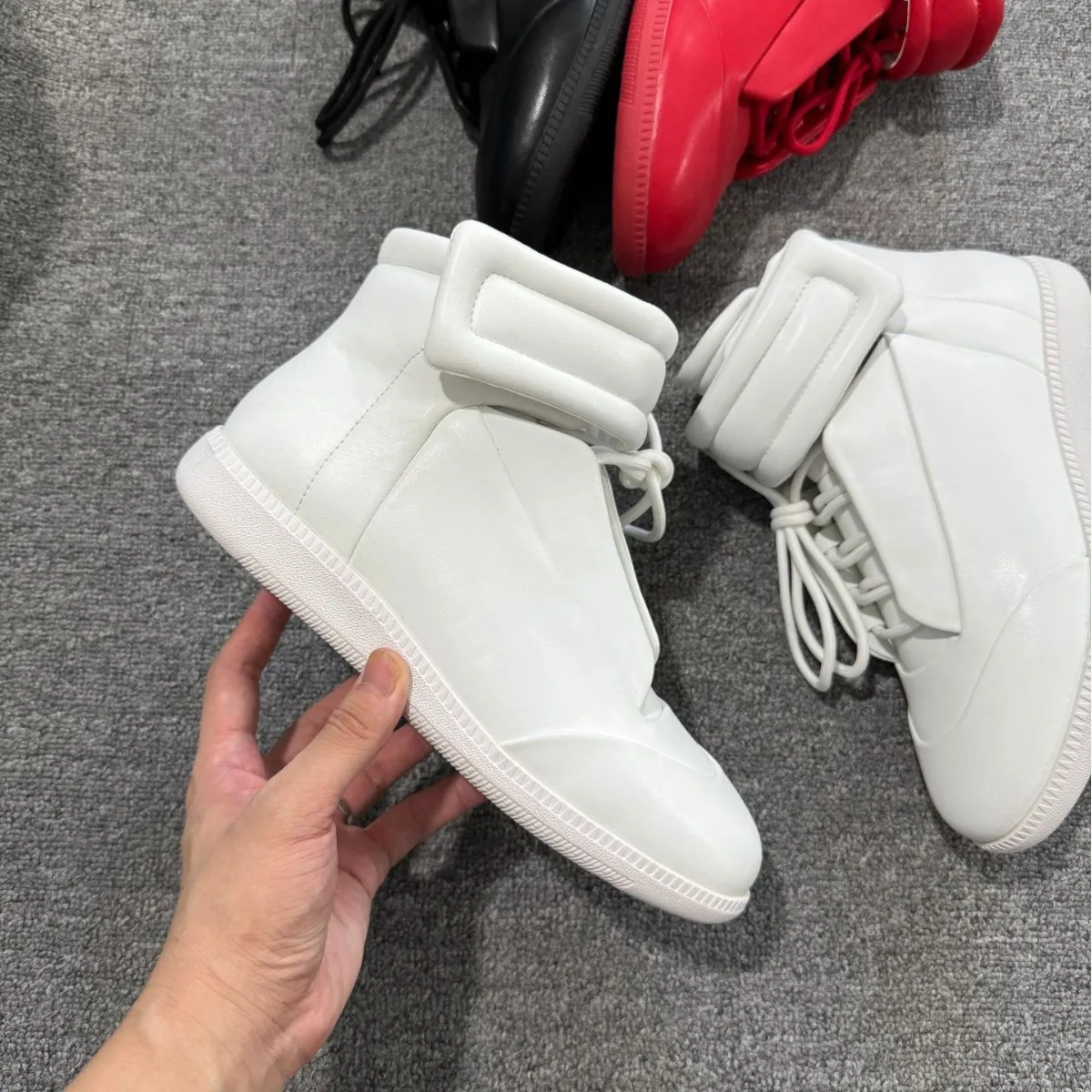 Image of Schuhe für Herren Echtleder Freizeitschuhe Street-Trend High-Tops Flache Skateboard-Schuhe Paar-Coole Schnür-Sneaker