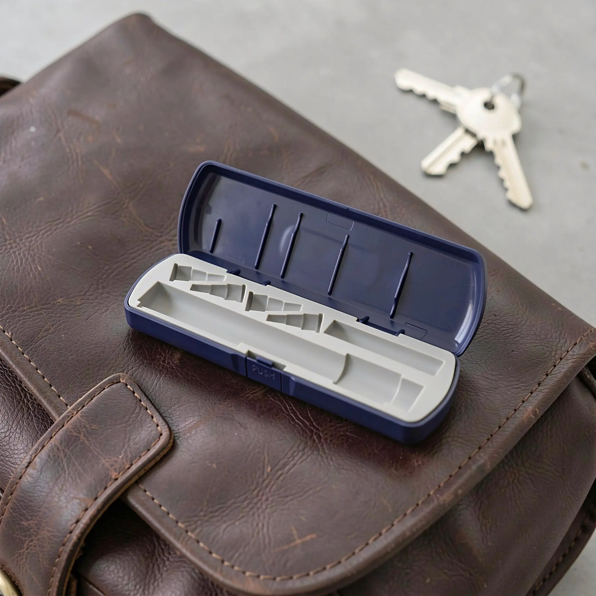 Hard Shell Insulin Pen Case Diabetic Supply Organizer Travel Storage Box Portable Shockproof Medication Vial Holder