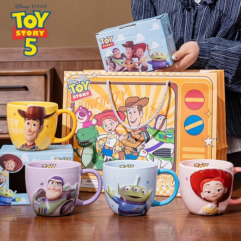 Tasse à café en céramique gaufrée Disney Pixar Toy Story 5, tasse à eau de haute qualité pour un usage quotidien à la maison, cadeau idéal pour les femmes