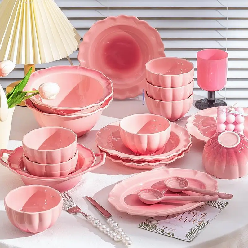 مجموعة وعاء، أدوات المائدة المنزلية