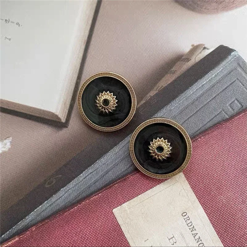 10pcs Vintage High-grade Gold Border Simple Flower Point Oil Metal Coat Trench Coat Dress Exquisite Buttons Sewing Supplies