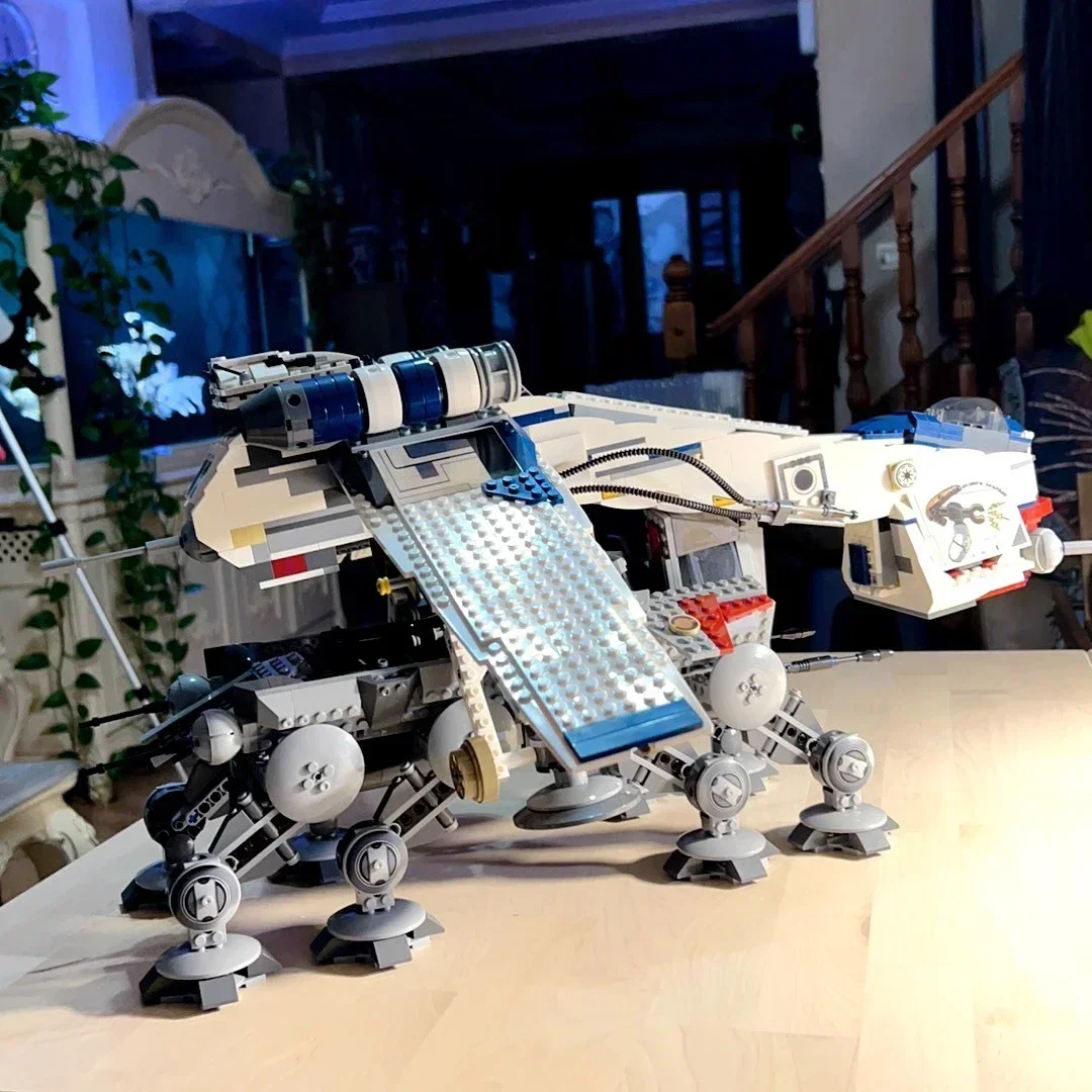 

NEW MOC 05041 10195 Display Set 1808PCS Building Blocks Bricks Toy For Children Christmas Birthday Gifts