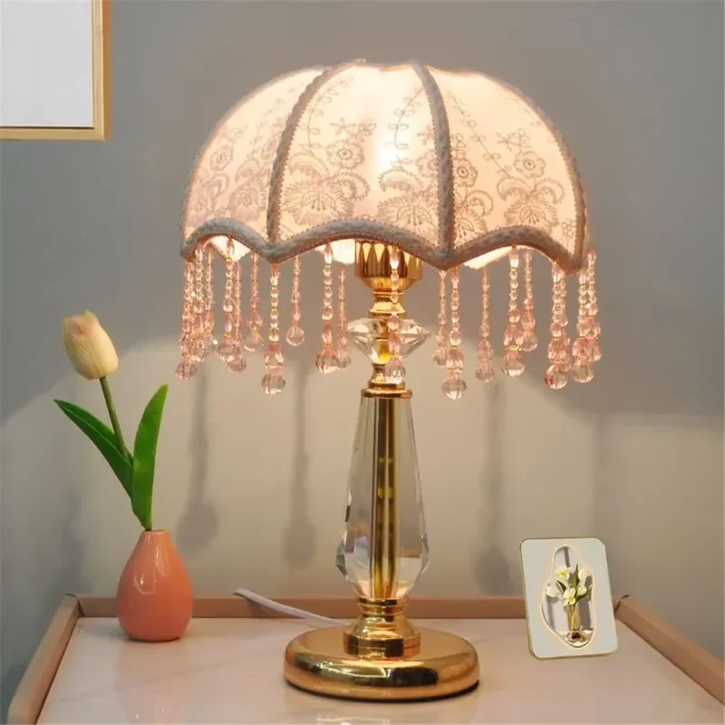 مصباح طاولة كريستالي إبداعي فر - مراجعة Light Switch وسعره