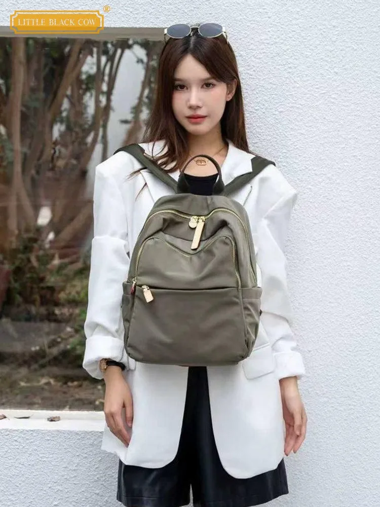 

New Women Outside Work Totes Shoulder Bags Travel Backpack Large Capacity Waterproof Travel Bag Light Weight Double Shoulder Bag