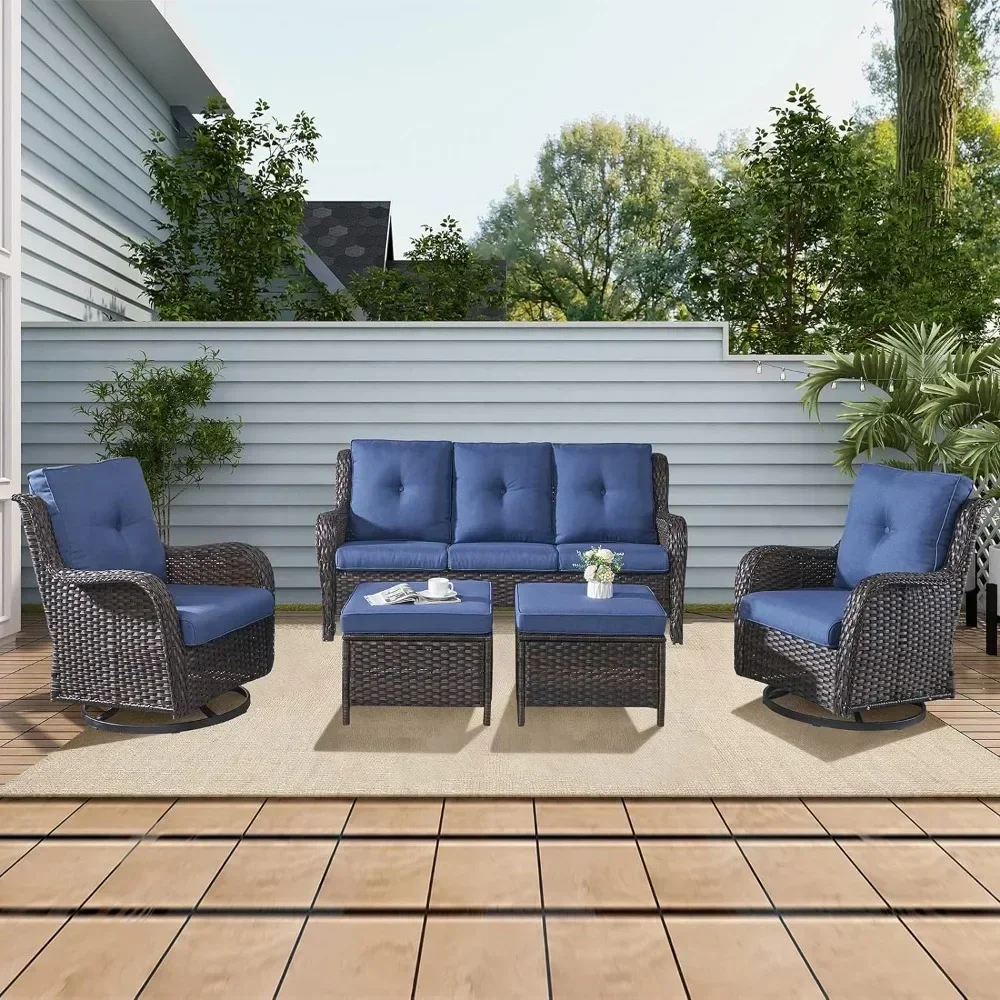 Set di conversazione componibili da esterno in Rattan con 2 sedie girevoli a dondolo, divani da giardino marrone/blu con 2 pouf