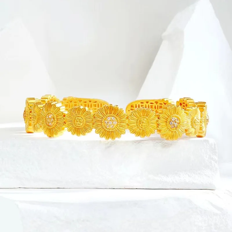 

Women's 24K Gold (AU999) Sunflower Open Cuff | Gold-Inlaid Stamen, Hammered Rays with Rotatable Sun Clasp