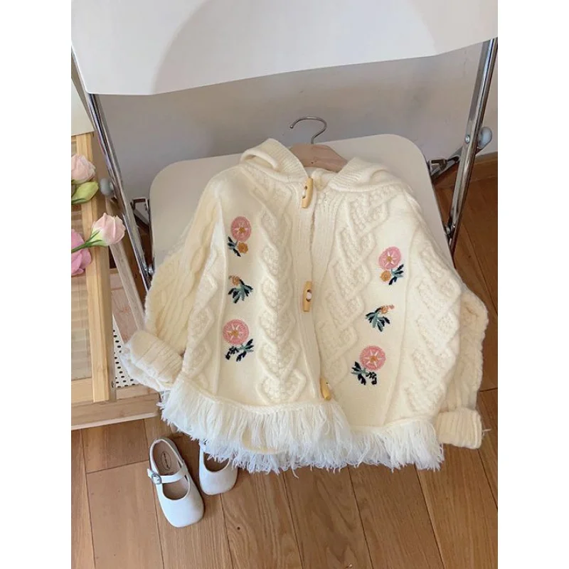 

2023 Autumn New Hooded Tassel Flowers Embroidered Knitwear Children Women's Treasure Horn Button Cardigan Coat