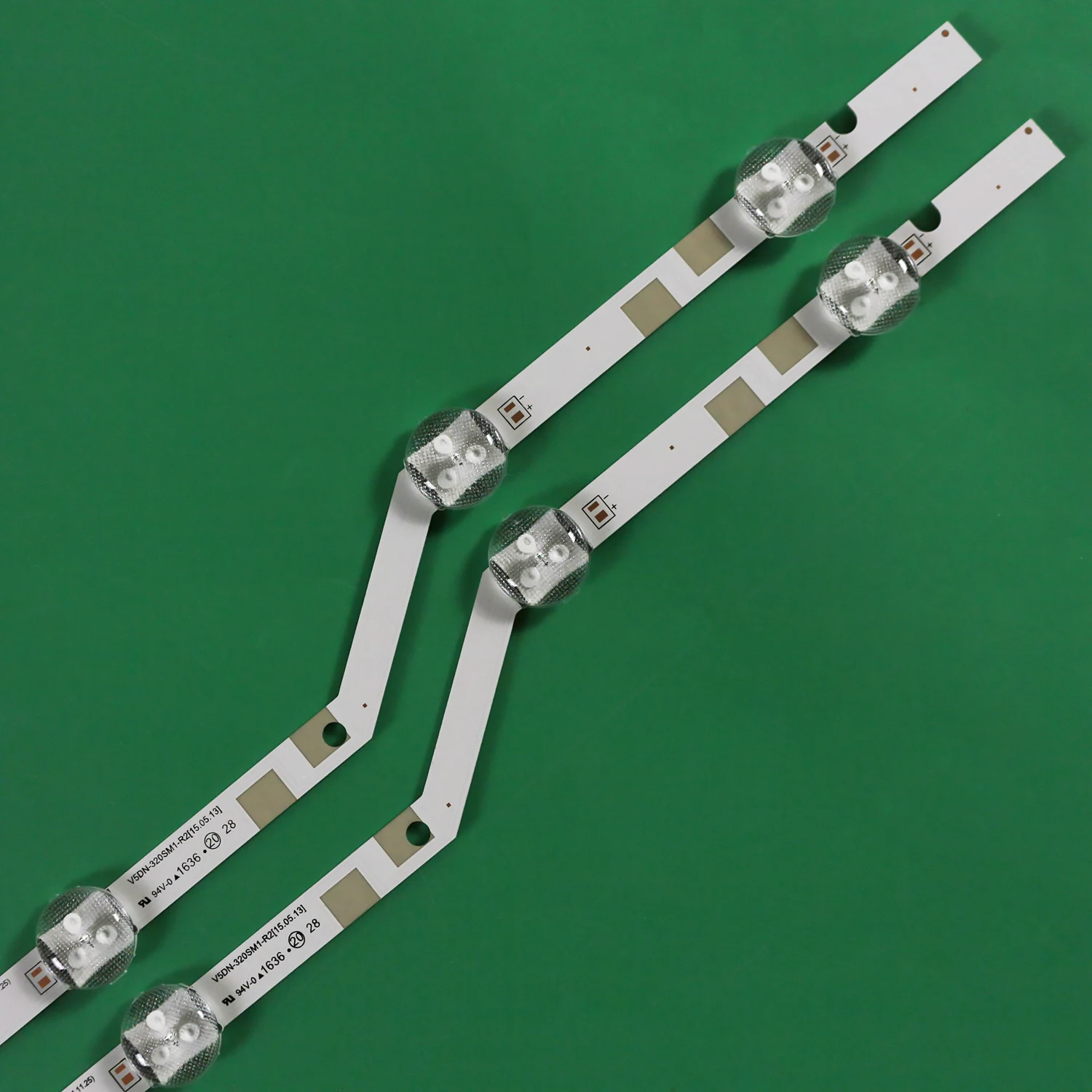 แถบไฟแบล็คไลท์ LED 1/5/10// 30kit V5DN-320SM1-R2 HG32AC570 HG32AE570 UA32H5200 UE32J5000AK UE32J5005AK CY-JJ032BGLV7H