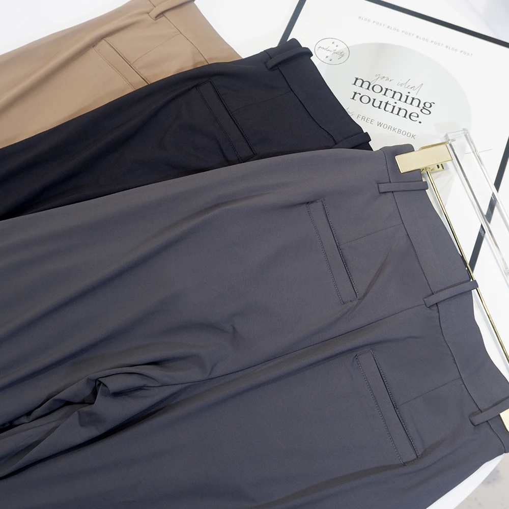Hosen mit Taschen und Falten, angenehm kühlend, vielseitig einsetzbar, weit geschnitten, lange Hose, lässig, gerade geschnitten, mit elastischem Bund. – Detail 12