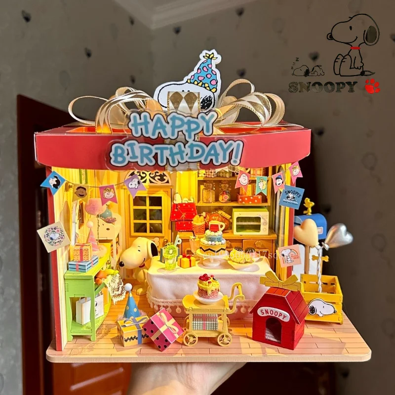 New Snoopy Birthday Party Miniature Scene DIY Art House Lighting Assembly Model Ornament Assembly Gift Building Blocks