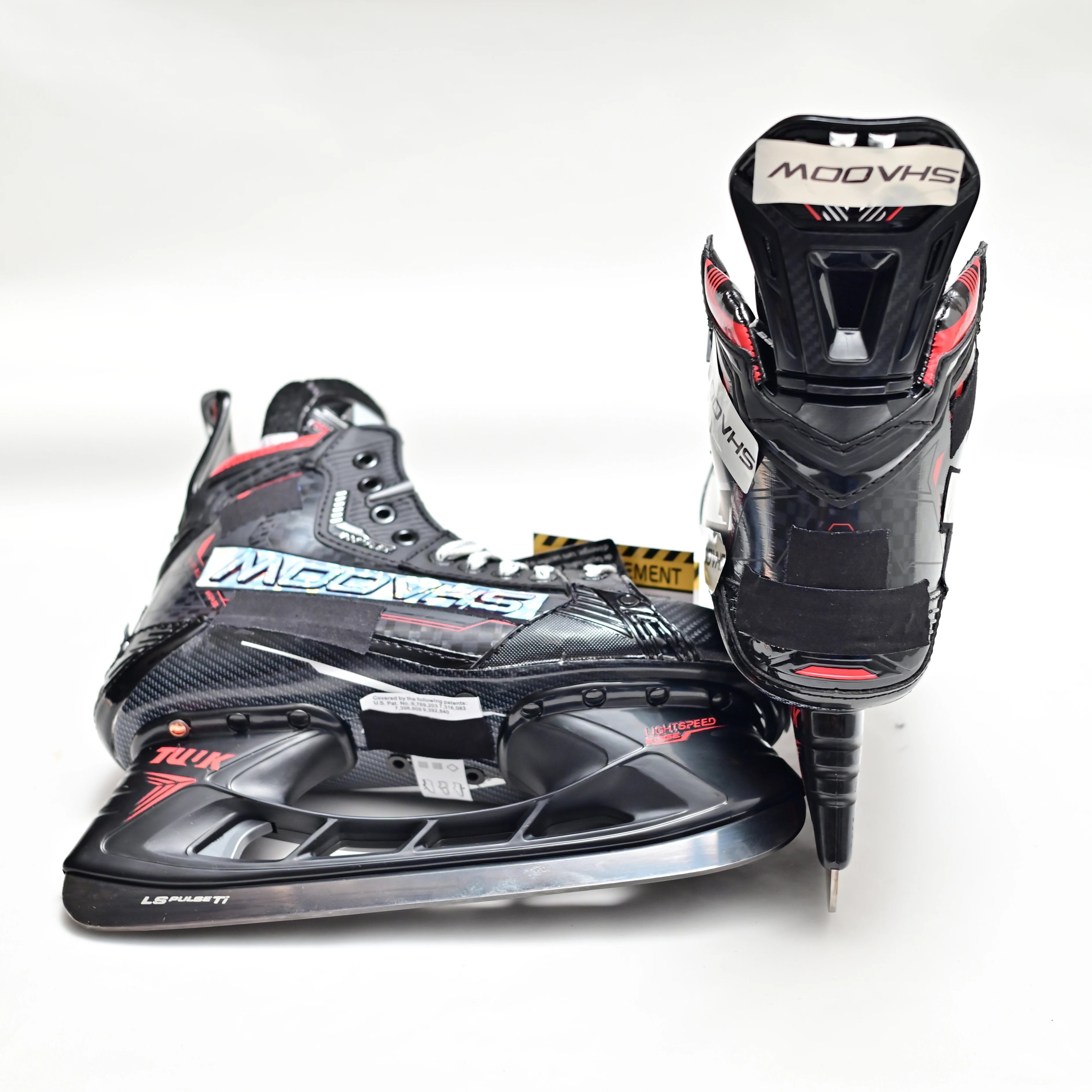 

[Красный скейт] Лезвие из композитной стали из углеродного волокна, настоящий хоккей с шайбой, настраиваемая производительность, подходит для света