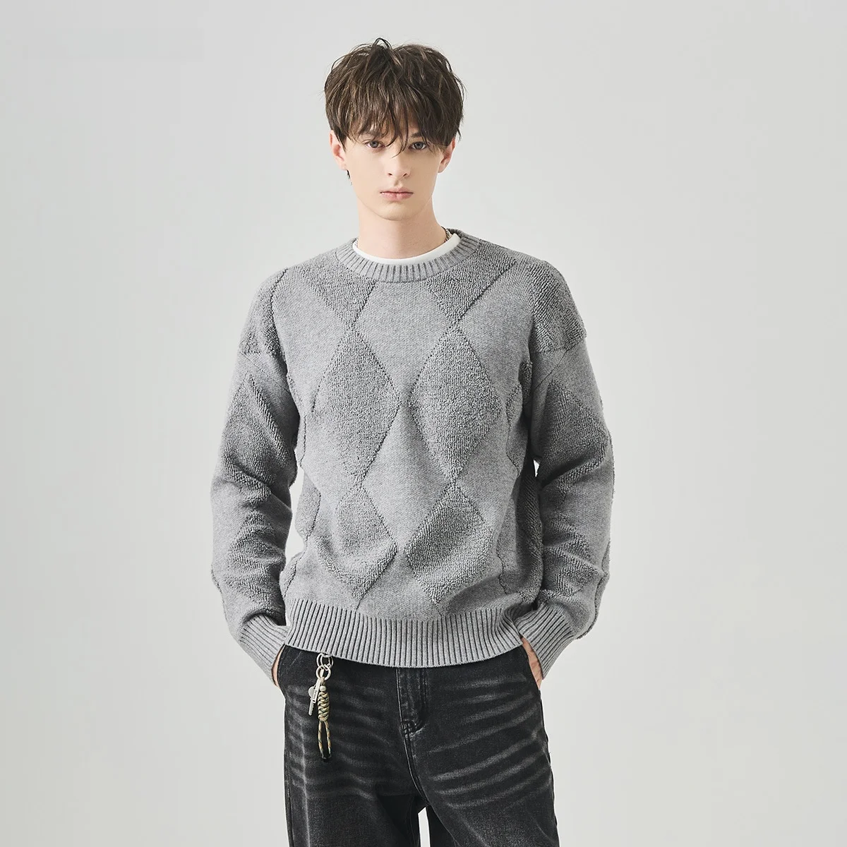 

Мужской модный свободный свитер в расслабленном стиле с ромбовидным узором, вязаный, осенний, повседневный, из смесового полиэстера, с длинным рукавом, круглый вырез горловины...