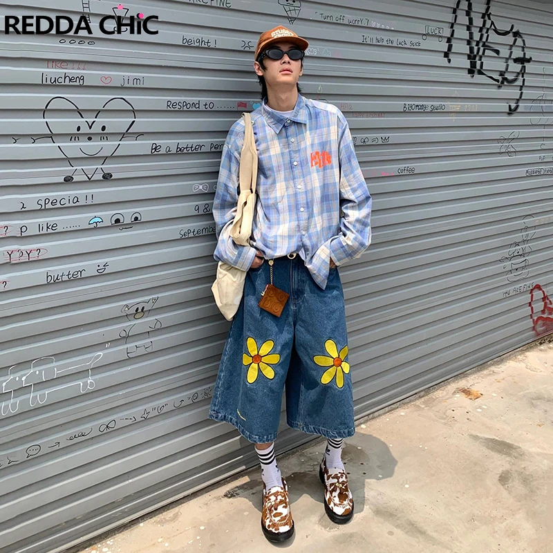 

ReddaChic Summer Men Flower Print Denim Shorts Daisy Blue Wash Straight Wide Leg Casual Baggy Jeans Jorts Retro Y2k Streetwear