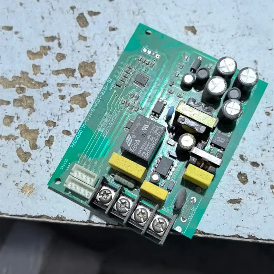 لوحة تحكم للزجاجات المستديرة شبه الأوتوماتيكية، آلة وضع العلامات اللاصقة، ملصقات تعبئة جل الزجاج PET، أداة توزيع الملصقات