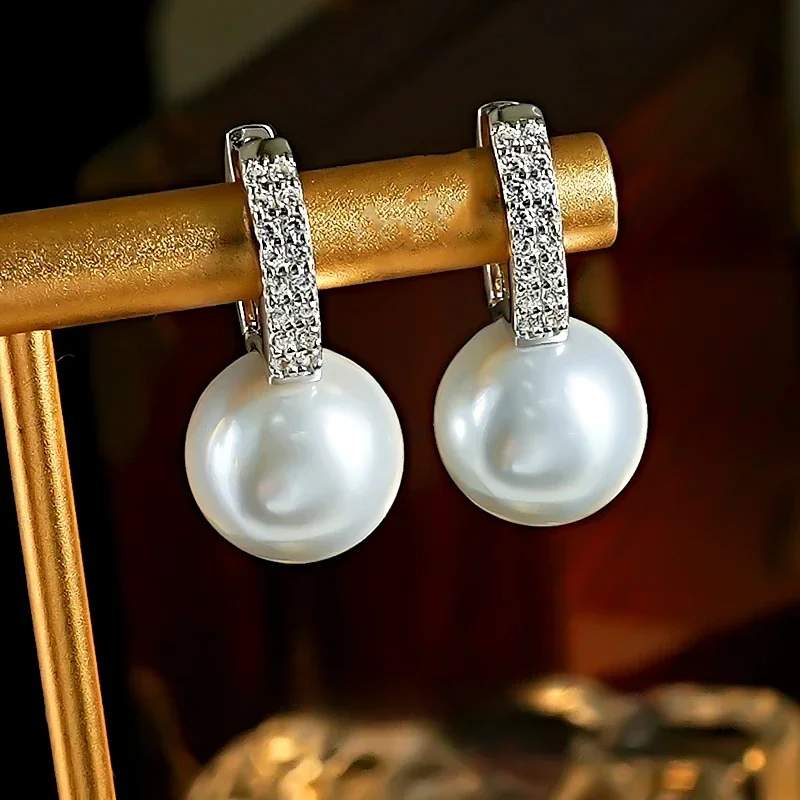 New 925 Silver Mother of Pearl Earrings with High Carbon Diamond Inlay, Niche Socialite Temperament, Women's Wedding Jewelry