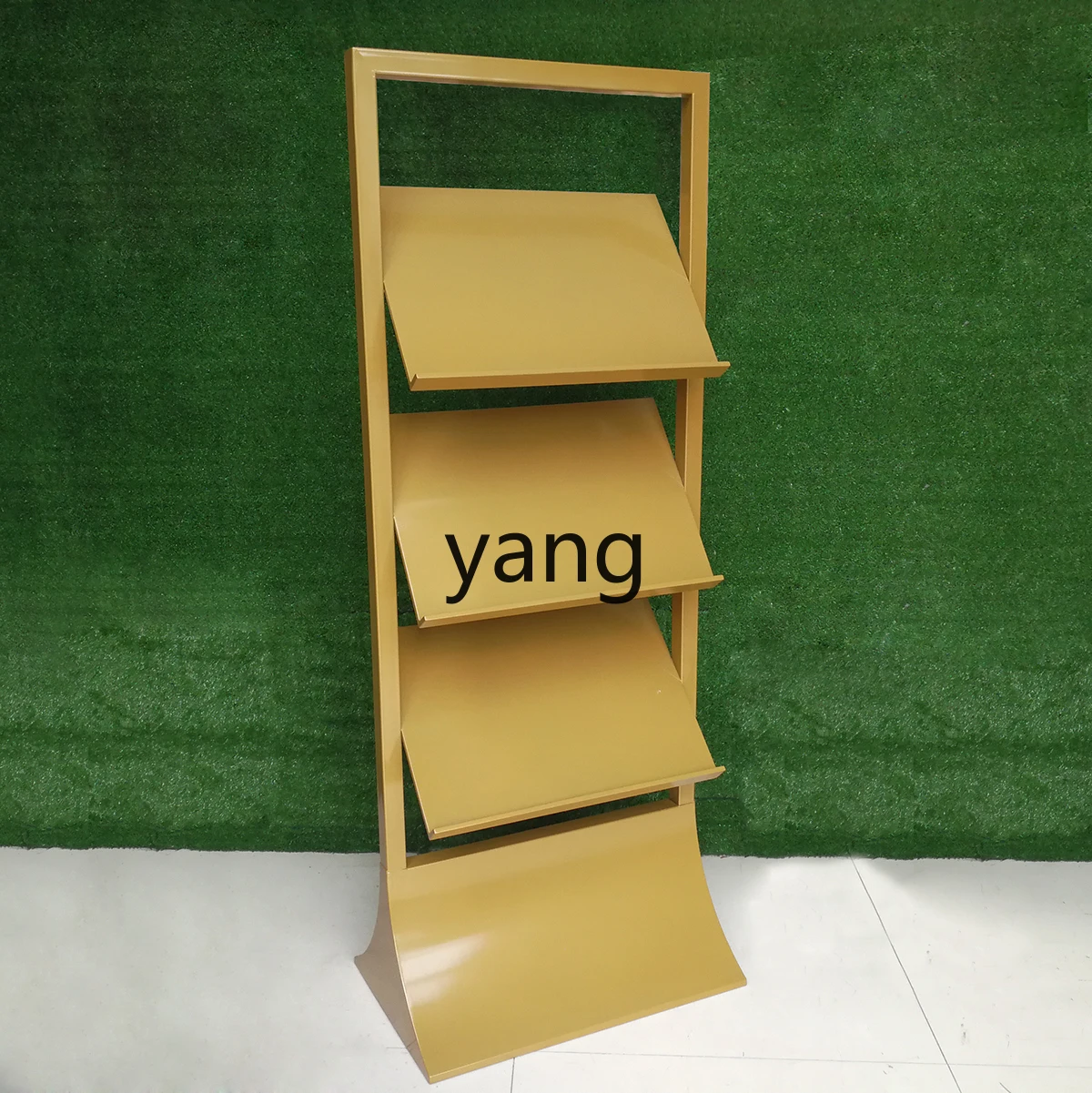 رف معلومات قسم المبيعات LTT، خطة وحدة الرسم من الأرض إلى الأرض، رف الصحف، رف المجلات الدبولة #2