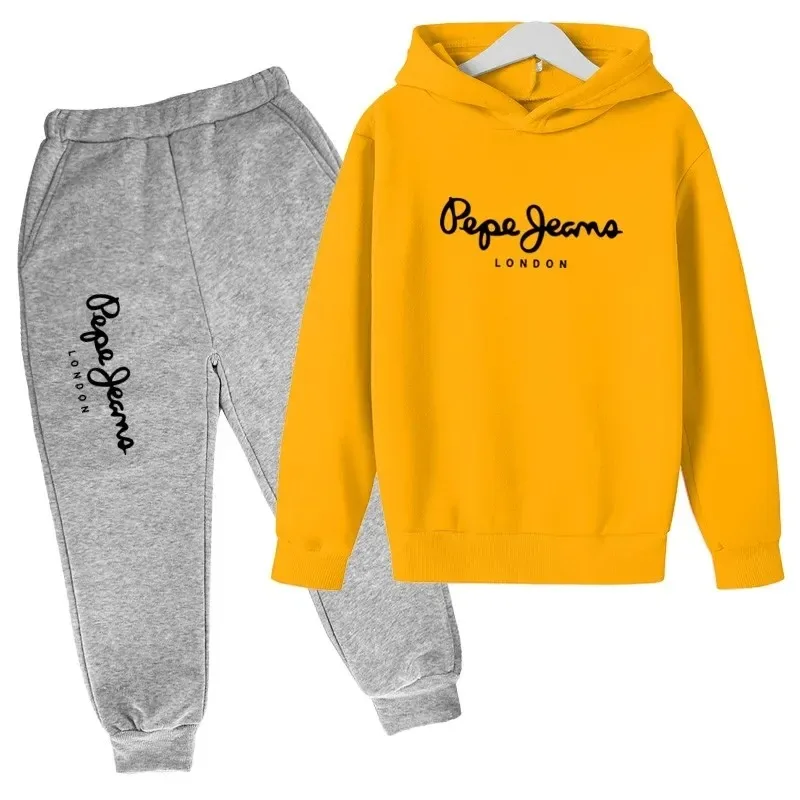 Freizeit-Trainingsanzug mit Buchstabenmuster, bestehend aus 2 Teilen: Kapuzenpullover und Hose, für Jungen und Mädchen im Alter von 3 bis 13 Jahren, geeignet für Frühling und Herbst, Streetwear, Kinderkleidung. – Detail 19