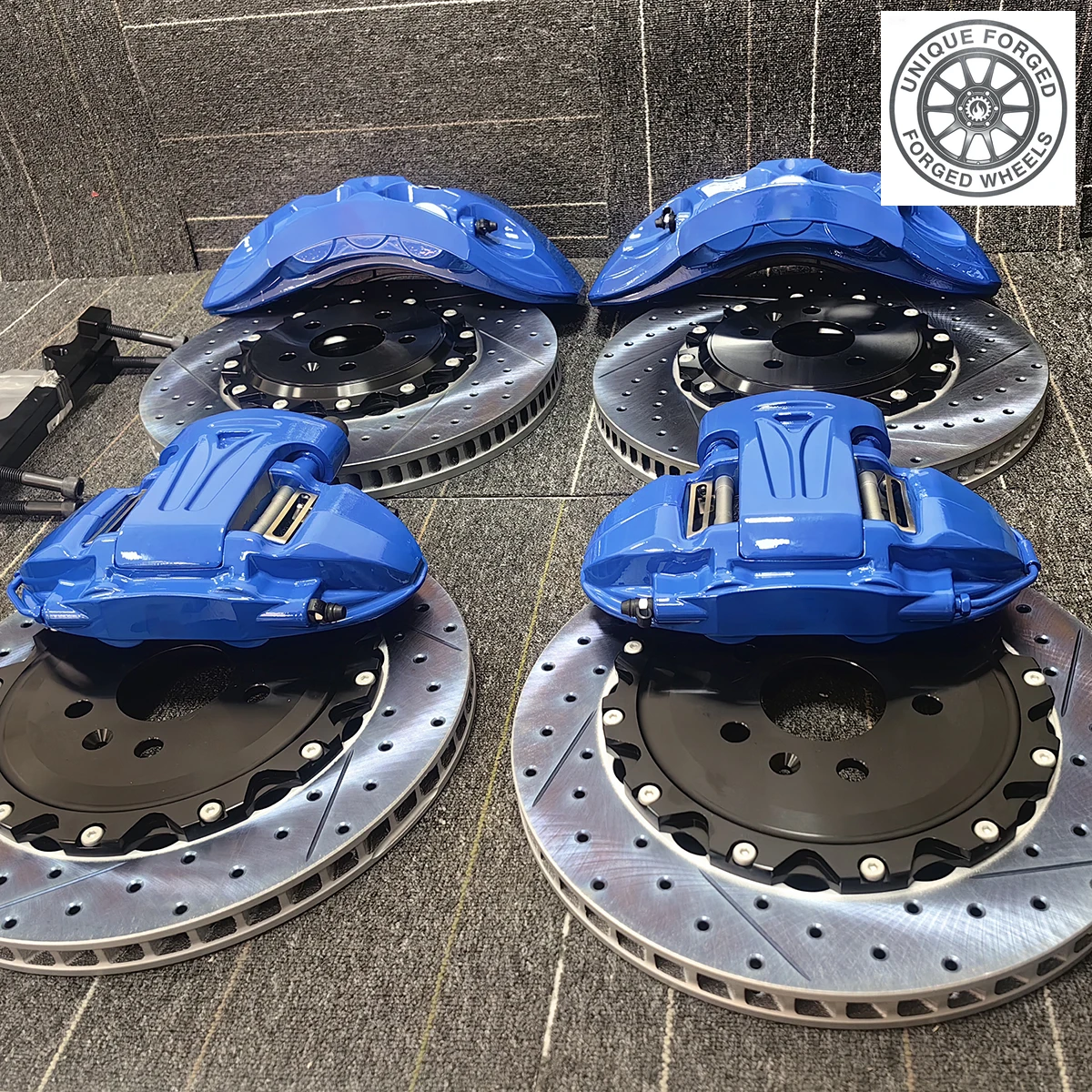 

26 Style Blue Automobile Brake Kit 9N 6 Pot Electromechanical Integrated 4 Piston Calipers