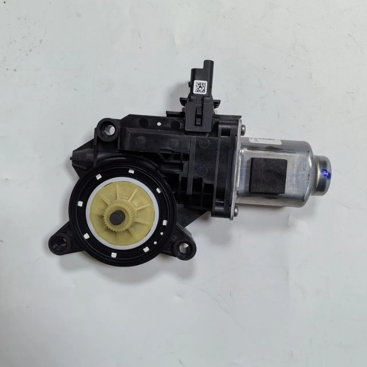 

Suitable for Automotive Parts, Elevator Motors, Electric Door and Window Motors 82450-F2000