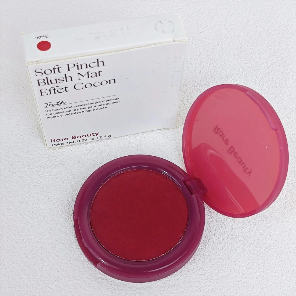 Rare Beauty Soft Pinch Liquid Blush Seidig und gleitet auf reibungslos, langanhaltendes, pralles Make-up Hope Love Virtue Happy Wonder Worth