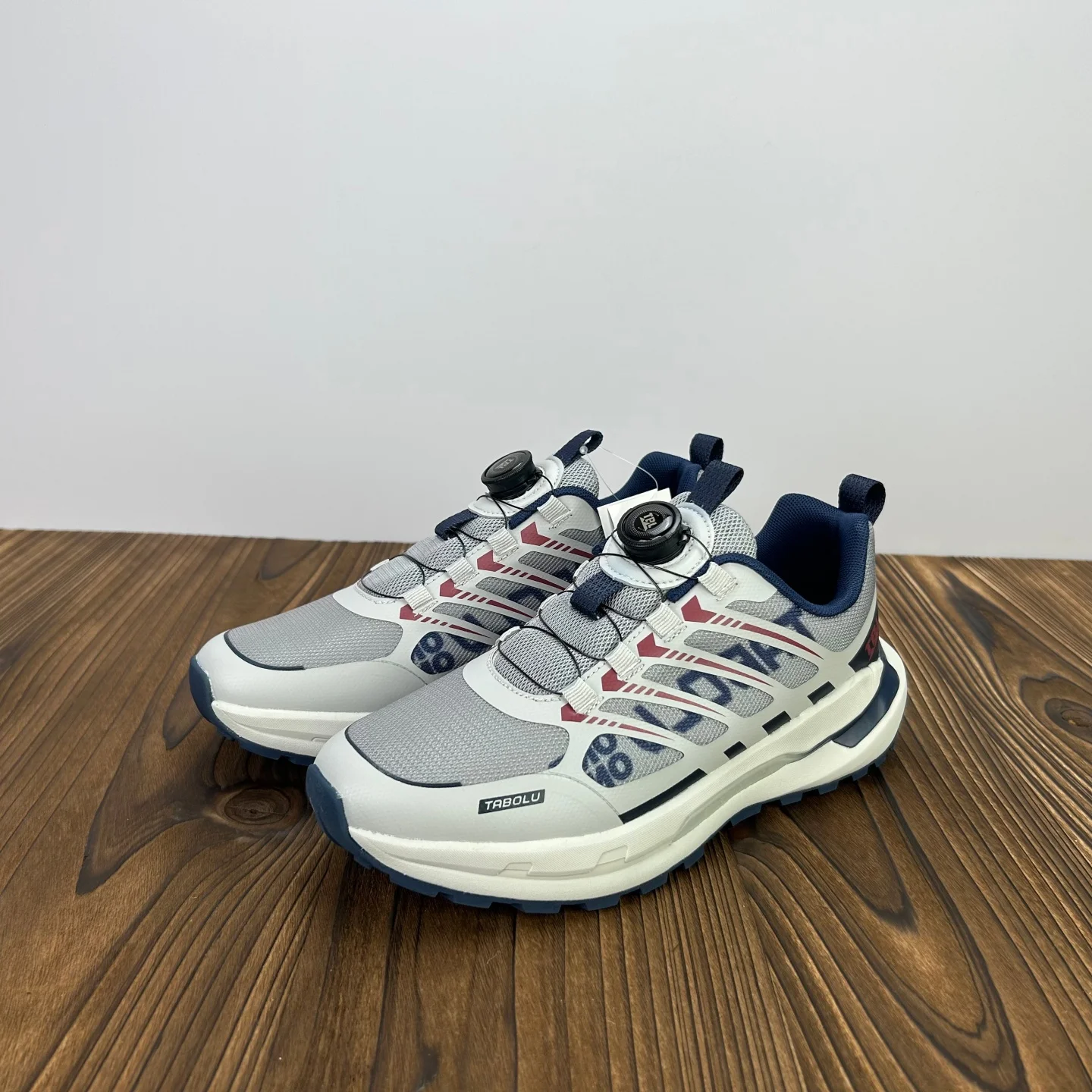 High-End Men's Outdoor Trail Running Shoes Water-Resistant All-Terrain Wear-Resistant Shock-Absorbing Versatile Low Cut Mesh