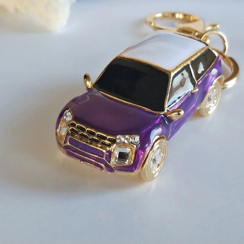Neue Metall Kristall Auto Farbwechsel Schlüsselanhänger Mode Tasche Zubehör Wasser Diamant Nette Schlüsselanhänger Schmuck Anhänger Geschenk Großhandel