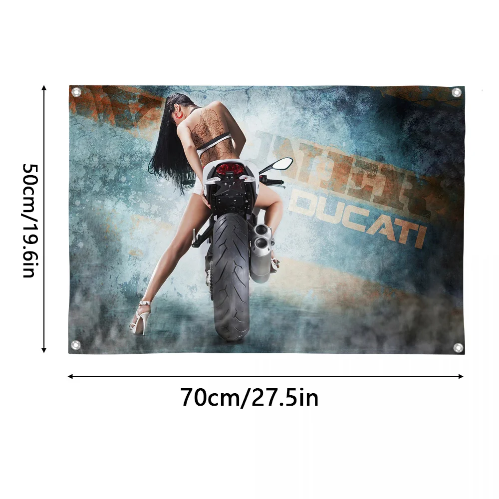 دراجة نارية مع مثير فتاة ساخنة العلم المنزل والحديقة في الهواء الطلق ستوكات مطبوعة الديكور خلفية الفن العلم راية