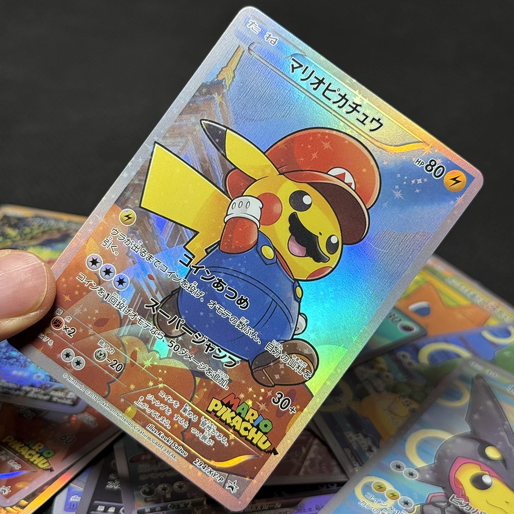 PKM Acquisto giapponese poncho Pikachu Gioco Foil holo versns Carte urlanti, cappello di feltro pikachus centro pikachu Raccogliere il giocattolo PTCG
