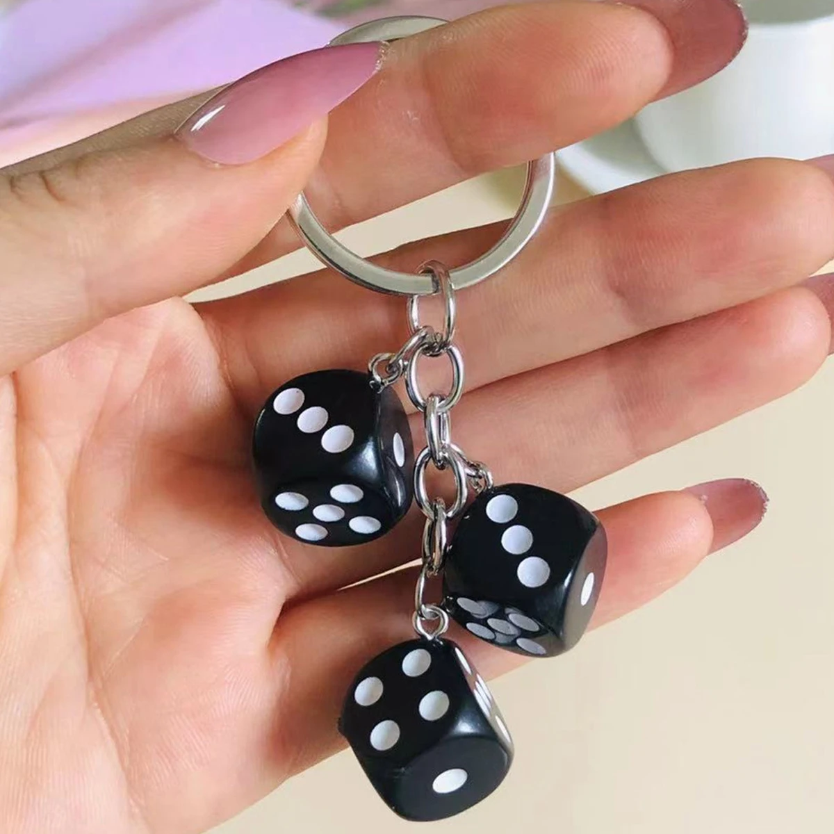 Dice Keychain Creative Key Holder Resin Keychain Hanger Car Key Ring Handbag Pendant For Women Gift Key Accessories Home Decor