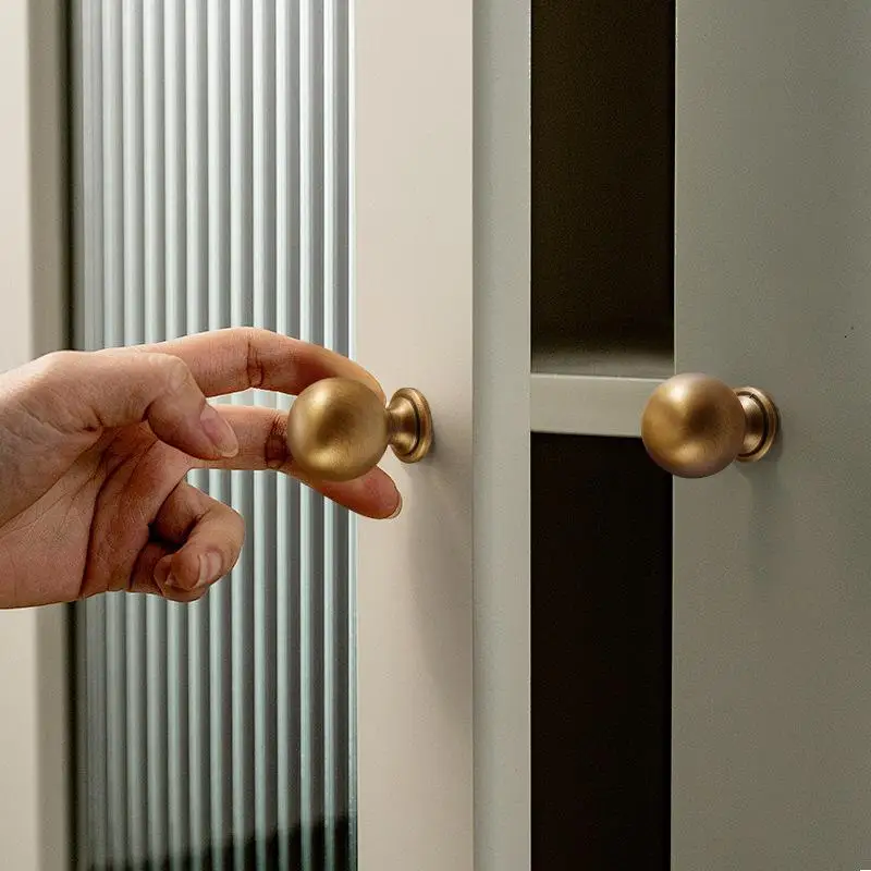 French Solid Furniture Handles Rustic Cupboard Door Knobs Anti-Rust Brass Hardware for Kitchen Cabinet Drawer Home Renovation