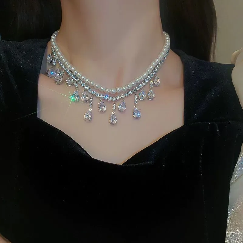 New Temperament Full of Crystal Shiny Water Drop Pendant Necklace for Women Luxury Pearl Collarbone Chain Jewelry Accessories