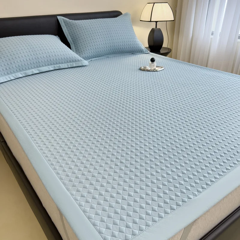 Breathable New Class A Ice Bean Summer Cooling Sheet Washable Soft Ice Silk Mat Three Piece Set For Home And Student Use