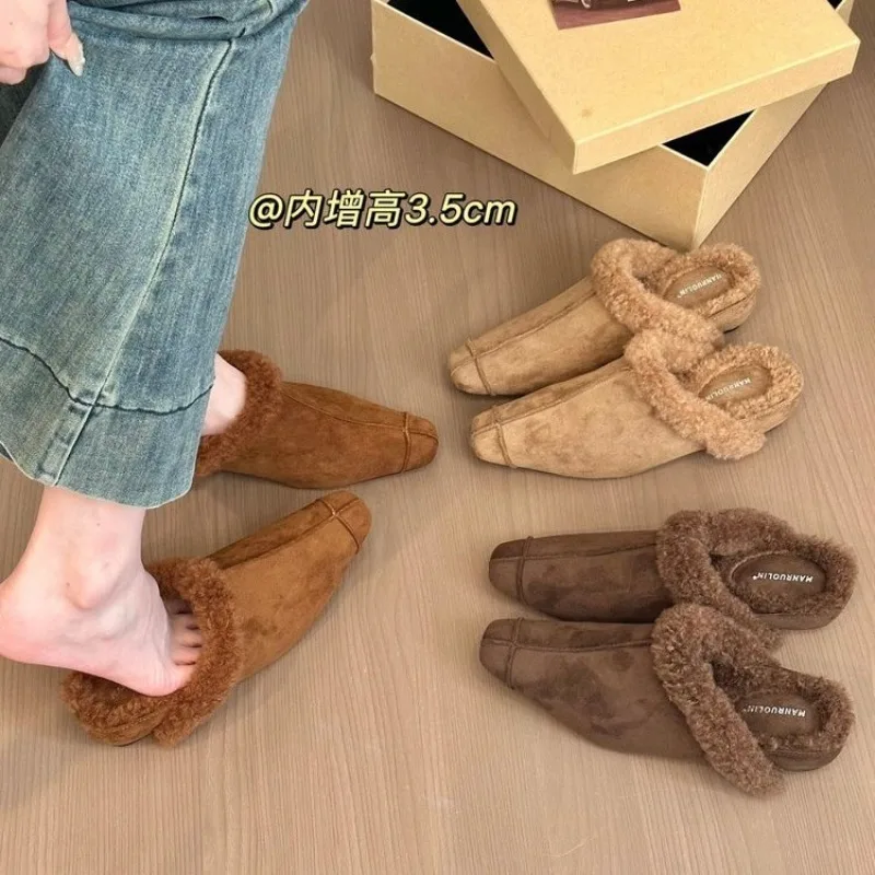 أرجل طويلة، نصف شبشب برأس خبز مخملي عتيق للنساء، قدم واحدة سهل الارتداء بمقدمة مربعة كسولة بالإضافة إلى شبشب من الفرو المنفوش