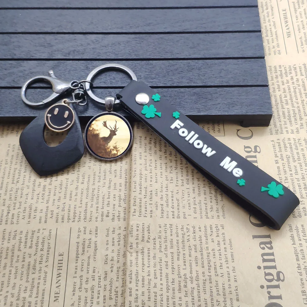 Classic Follow Me Deer Leather Keychain Smile Wood Key Ring Student Funny Black Gothic Jewelry Party Gift