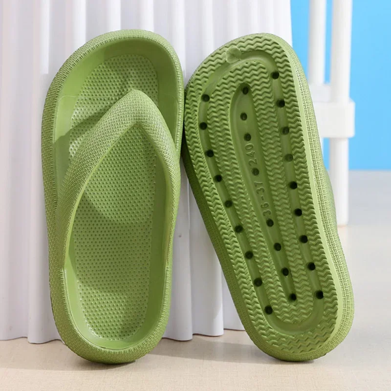Rimocy, chanclas de plataforma de suela blanda para mujer, zapatillas de nube antideslizantes de Eva con Clip dedos, chanclas de baño de fondo grueso para verano 2024
