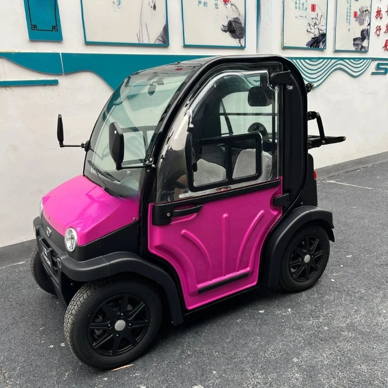 Small commute low-speed transfer to school for the elderly