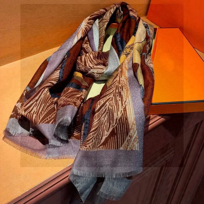 100% الكشمير الكلاسيكية الساحرة الراقية عالية المظهر طباعة 2025 جديد وشاح حريري منديل ضوء فاخر موضة هدية مثالية