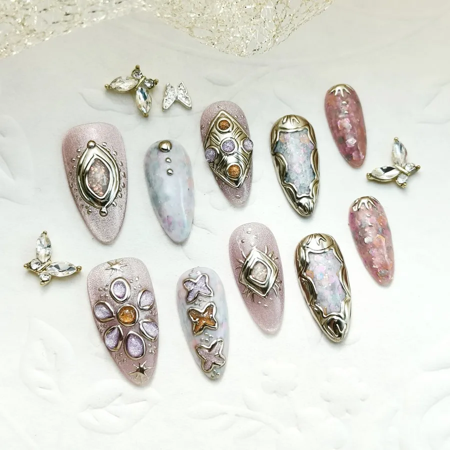 เล็บปลอมแบบกดติดทำมือ, เล็บปลอมแบบมีกาวหลากสี, ทรงอัลมอนด์ ความยาวปานกลางถึงยาว, ใช้ซ้ำได้, เล็บปลอม